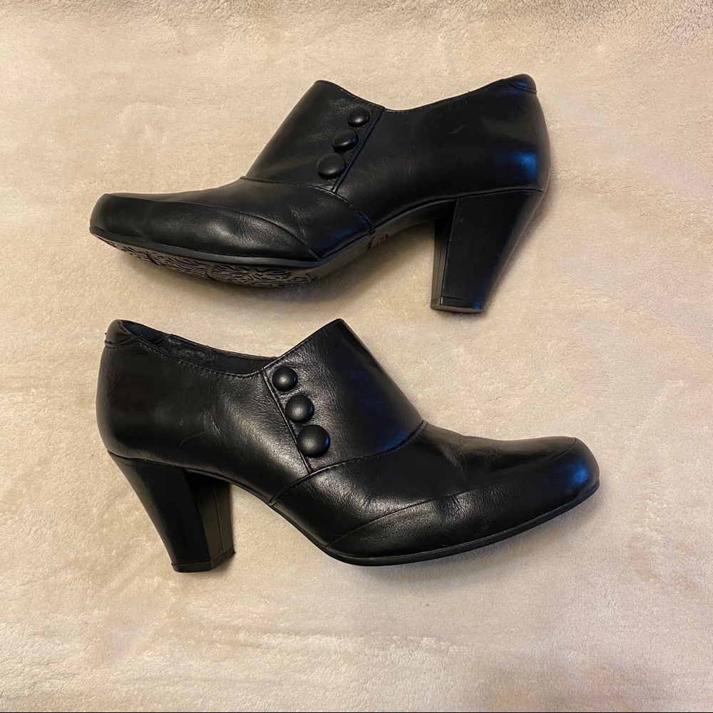 Clarks Artisan black booties